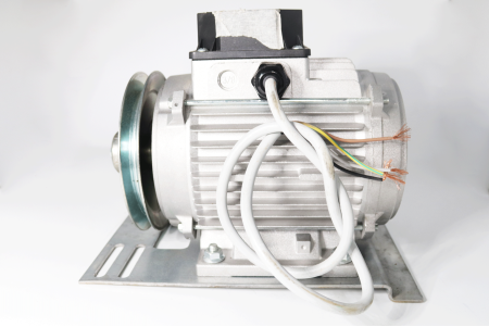 Moteur Tri 400V EM 36 NR 0.75CV + poulie