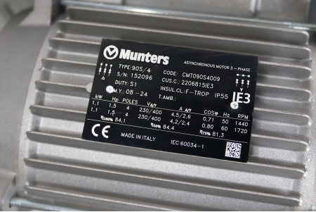 Moteur Tri 400V EM 48-50  NR 1.5CV + poulie