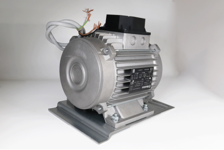Moteur Tri 400V EM 48-50  NR 1.5CV + poulie
