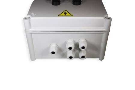 Coffret de commande pour  4 treuils électriques