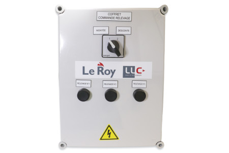 Coffret de commande pour 3 treuils électriques
